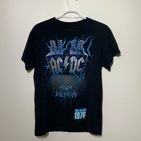 AC/DC 1976 High Voltage Liquid Blue Lightning Graphic Rare Small - Picture 2 of 6